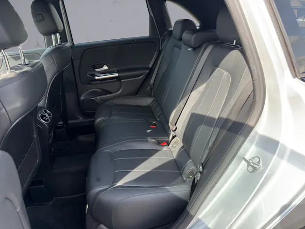 MERCEDES-BENZ B-Klasse W247 B 200 Night Star Progressive