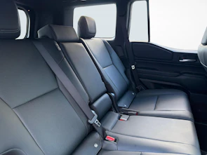 Fahrzeugbild TOYOTA Land Cruiser 2.8 D 48V Style