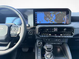 Toyota Land Cruiser 2.8 D 48V Style