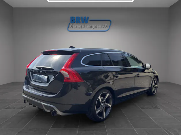 VOLVO V60 1.6 T4 Kinetic R-Design