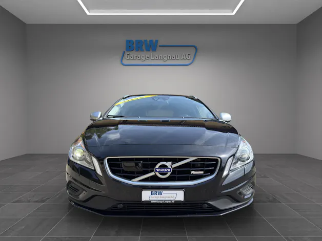 VOLVO V60 1.6 T4 Kinetic R-Design