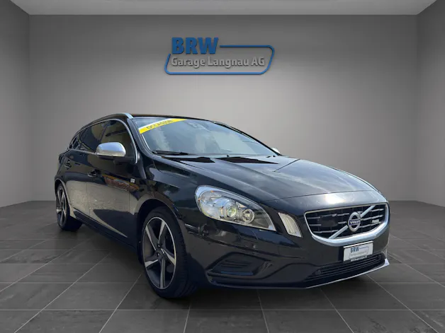 VOLVO V60 1.6 T4 Kinetic R-Design