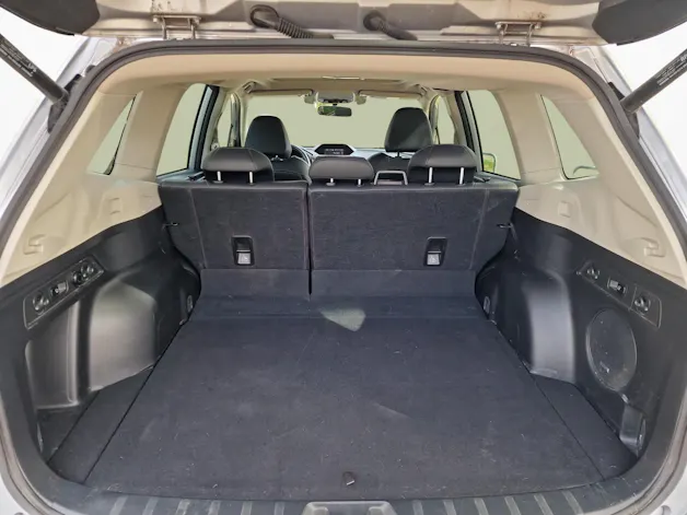 Subaru Forester Station 2.0i e-Boxer Luxury