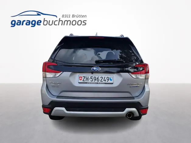Subaru Forester Station 2.0i e-Boxer Luxury