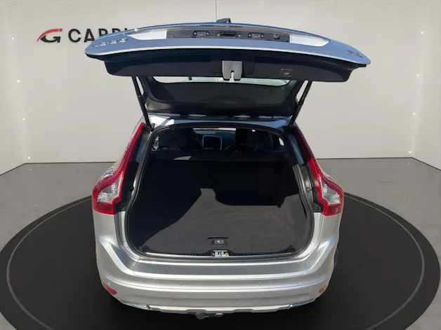 VOLVO XC60 2.4 D4 Summum AWD S/S