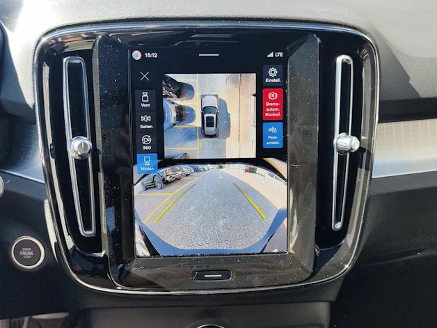 VOLVO XC40 2.0 B4 MH Black Edition