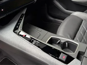 PEUGEOT 5008 e-GT Exclusive AWD