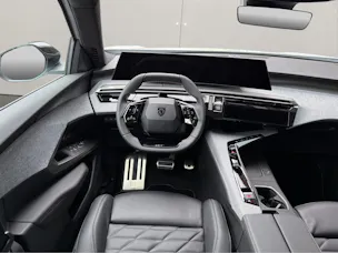 PEUGEOT 5008 e-GT Exclusive AWD