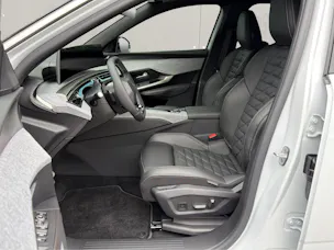 PEUGEOT 5008 e-GT Exclusive AWD