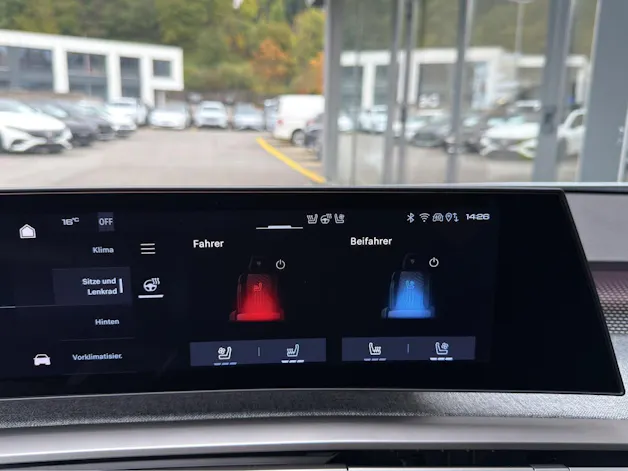 PEUGEOT 5008 e-GT Exclusive AWD