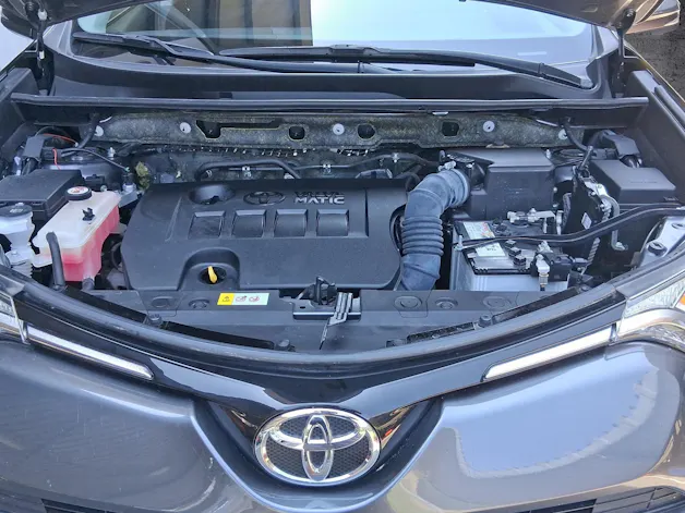 Toyota RAV4 2.0i VMa Luna