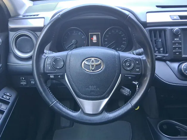 Toyota RAV4 2.0i VMa Luna