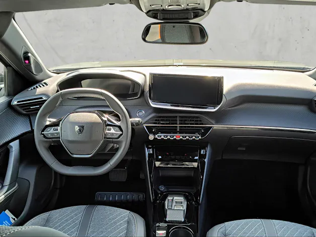 PEUGEOT 2008 e-Allure