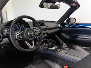 MAZDA MX-5 1.5 Exclusive-Line