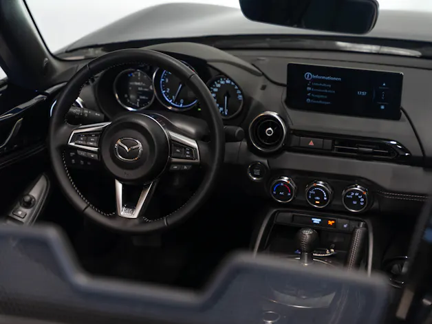 MAZDA MX-5 1.5 Exclusive-Line