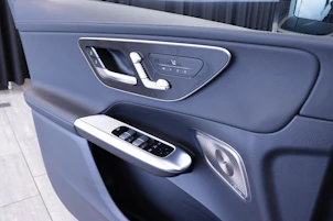 Fahrzeugbild MERCEDES-BENZ GLC-Klasse GLC 200 AMG Line 4matic