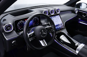 Fahrzeugbild MERCEDES-BENZ GLC-Klasse GLC 200 AMG Line 4matic