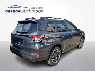 Subaru Forester Station 2.0i e-Boxer Swiss Plus