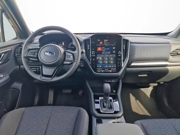 Subaru Forester Station 2.0i e-Boxer Swiss Plus