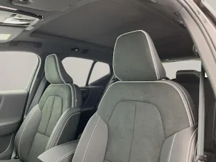 VOLVO XC40 2.0 B4 MH Black Edition