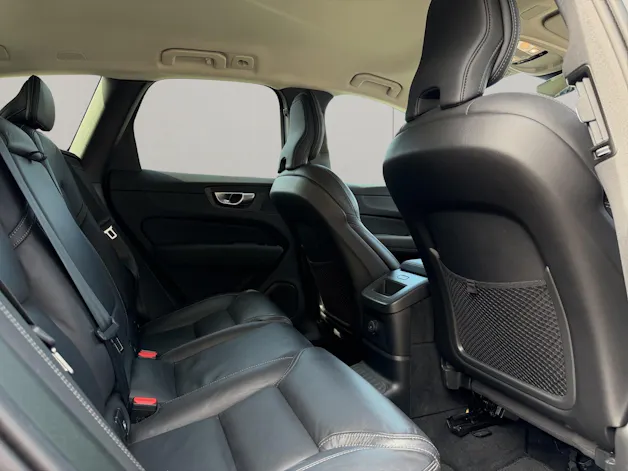 VOLVO XC60 2.0 T6 TE Plus Dark eAWD .