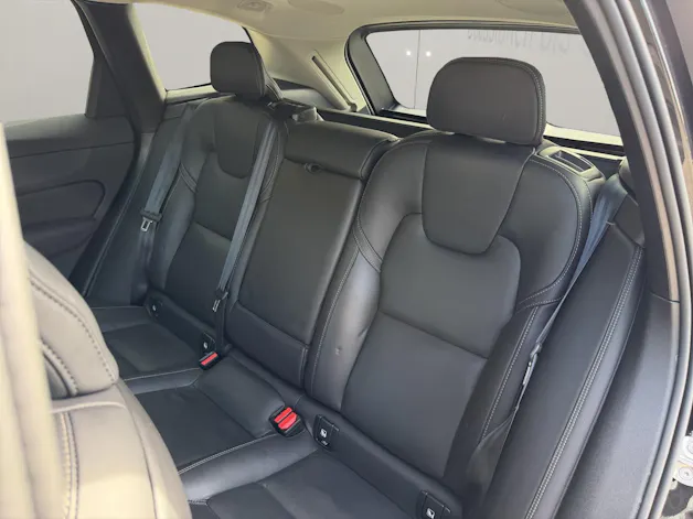VOLVO XC60 2.0 T6 TE Plus Dark eAWD .