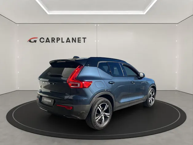 VOLVO XC40 2.0 B4 MH R-Design AWD