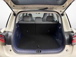 https://vehicle.imgix.net/4484355/6a9baeeb-1bc3-4394-a927-268192d45131.jpg