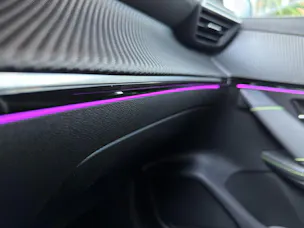 PEUGEOT 208 1.2 Hybrid 145 GT Exclusive