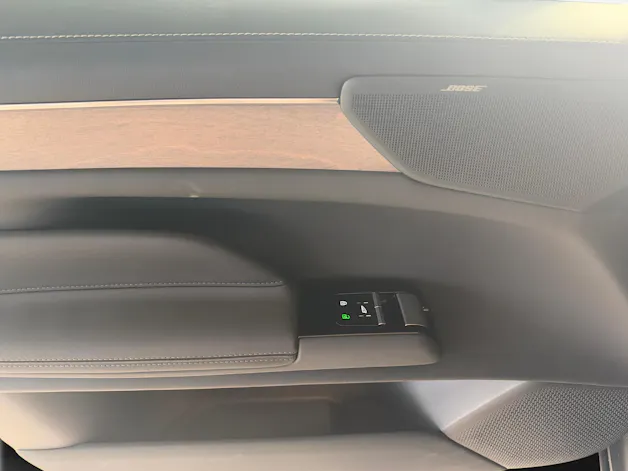 VOLVO ES90 Plus