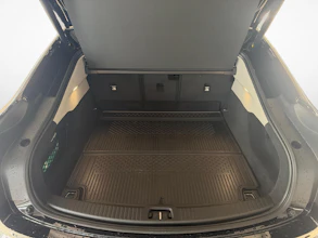 https://vehicle.imgix.net/4484551/e9d51129-fc64-4d51-8206-e03bf1a34bb3.jpg