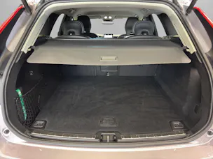 VOLVO XC60 2.0 B5 MH Plus Dark AWD