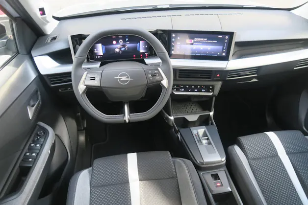 OPEL Frontera 1.2 T HEV 145 GS