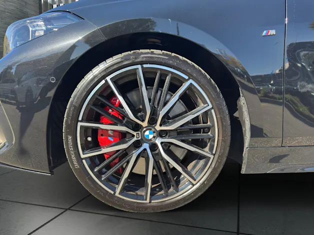 BMW 1er Reihe M135i xDrive M PERFORMANCE PAKET