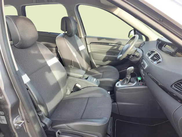 RENAULT Grand Scénic 1.5 dCi Dynamique EDC 5P