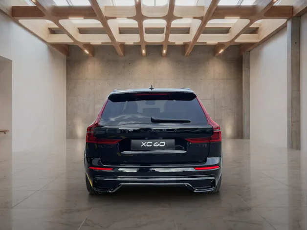 VOLVO XC60 2.0 B5 MH Black Edition AWD