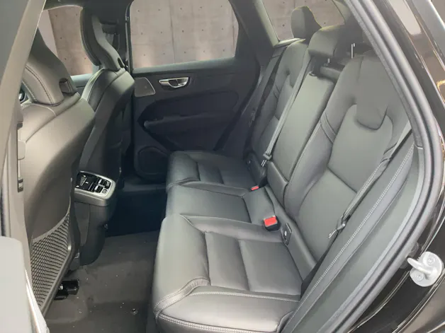 VOLVO XC60 2.0 B5 MH Black Edition AWD