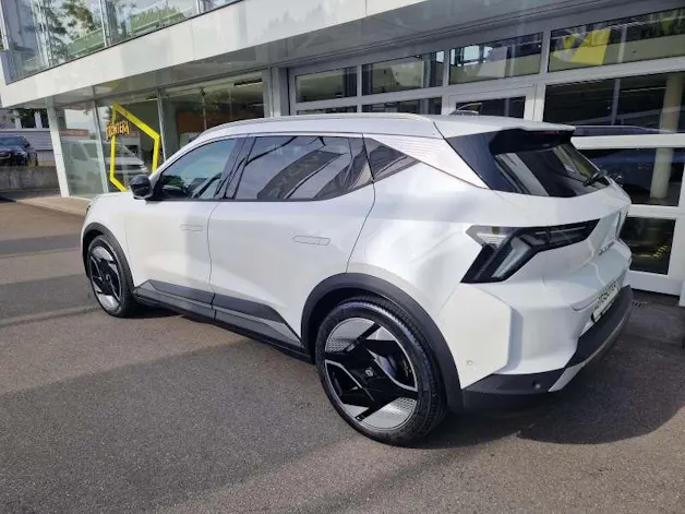 RENAULT Scénic E-Tech iconic