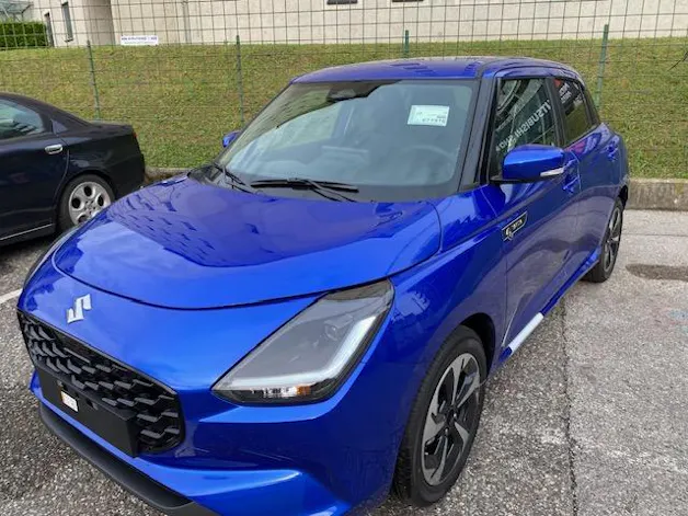 Suzuki Swift 1.2 Sakura Top Hybrid
