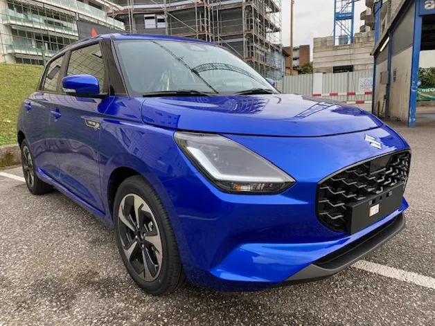 Suzuki Swift 1.2 Sakura Top Hybrid