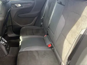 VOLVO XC40 1.5 T5 PiH Plus Dark