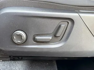 VOLVO XC40 1.5 T5 PiH Plus Dark