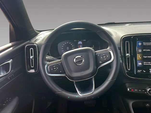 VOLVO XC40 1.5 T5 PiH Plus Dark