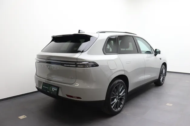 Leapmotor C10 EV AWD