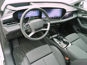 AUDI Q6 e-tron quattro