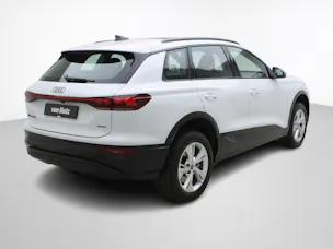 AUDI Q6 e-tron quattro