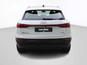 AUDI Q6 e-tron quattro