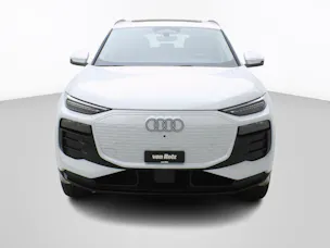 AUDI Q6 e-tron quattro