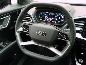 AUDI Q4 e-tron 55 quattro