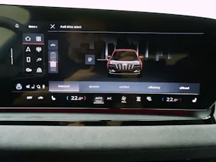 AUDI SQ6 e-tron quattro